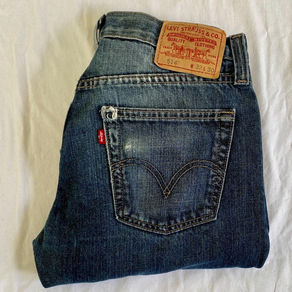 Levis 514 Slim Straight Med Wash Distressed Jean - Picture 16 of 16